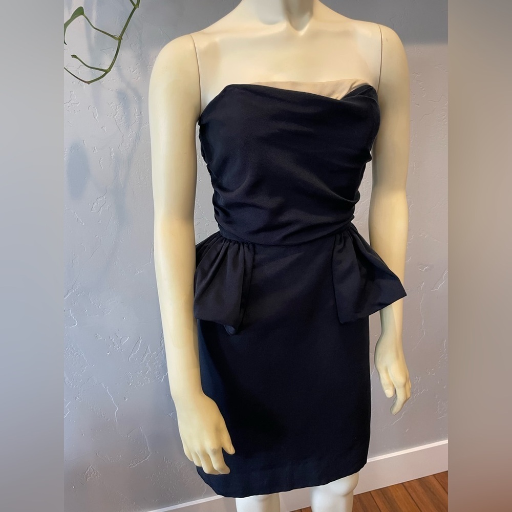 NWT, Mark Jacobs midnight Navy peplum dress size 8 retail $398